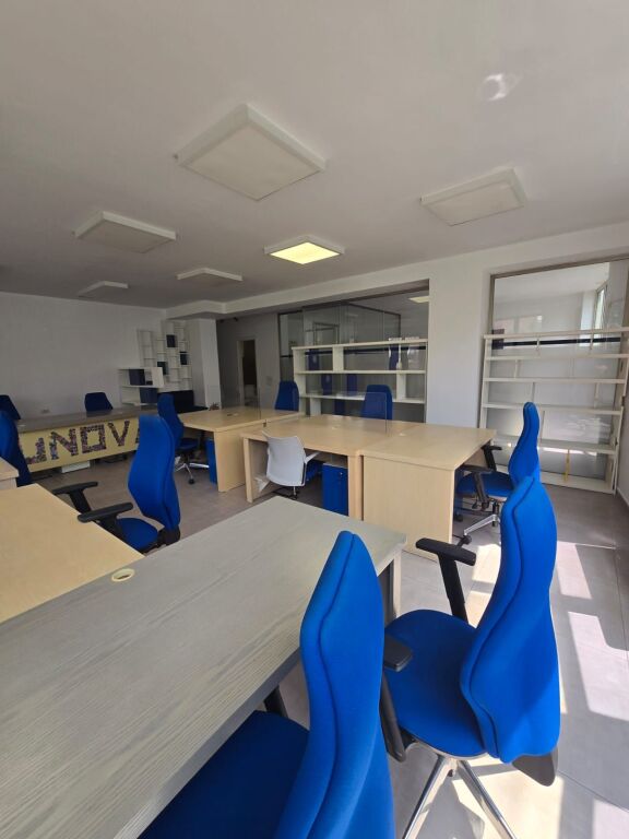 📌UFFICIO IN AFFITTO – COMUNE DI PARIGI