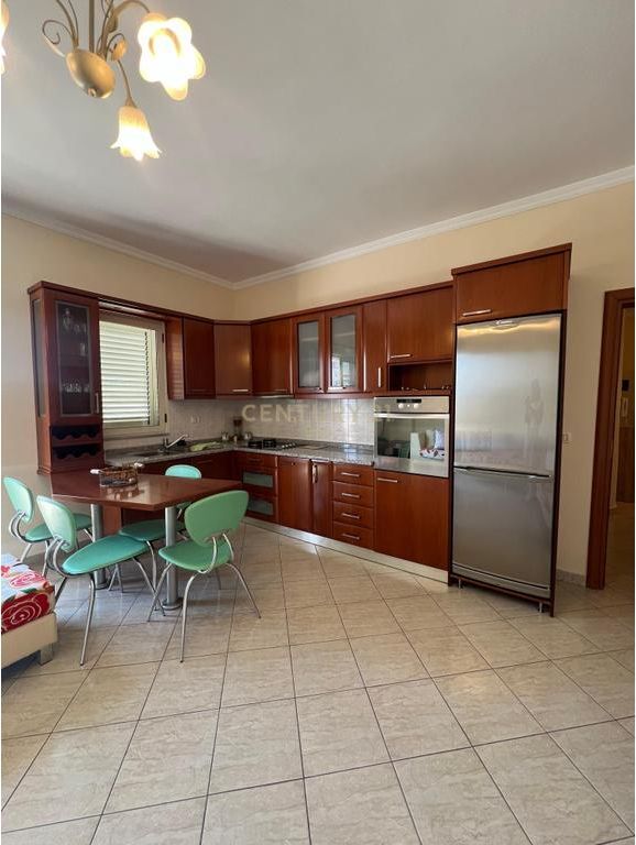 Apartament 2+1+garazhd Me Qira në Lagjen nr.5, Durrës !