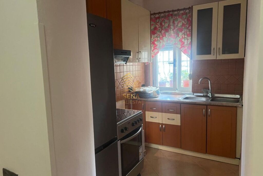 Qira, Apartament, 1+1, Xhamllik, 50.000 Leke/Muaj i Diskutueshem