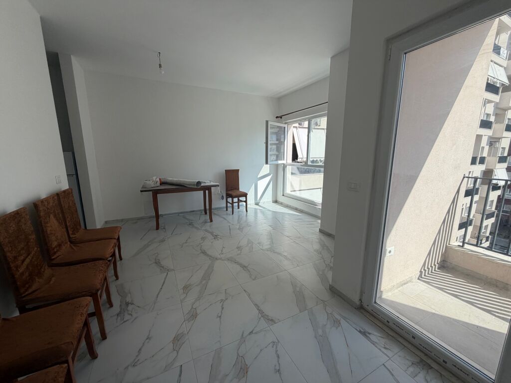 Rent apartment 2+1, Aura complex at Dritan Hoxha 50000 leke