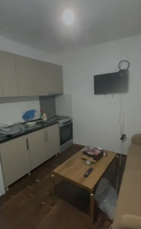 Qera | Shtëpi private 1 + 1 | Liqeni i Paskuqanit | 300 €/muaj