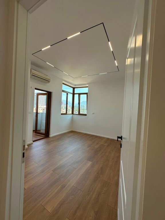 SHITET APARTAMENT 1+1 – ISH STACIONI I FUNDIT I TIRANËS SË RE