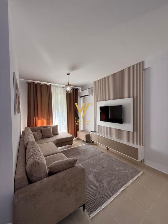APPARTAMENTO 2+1+BLK IN AFFITTO AL MERCATO ELETTRICO 75.000 LEKE