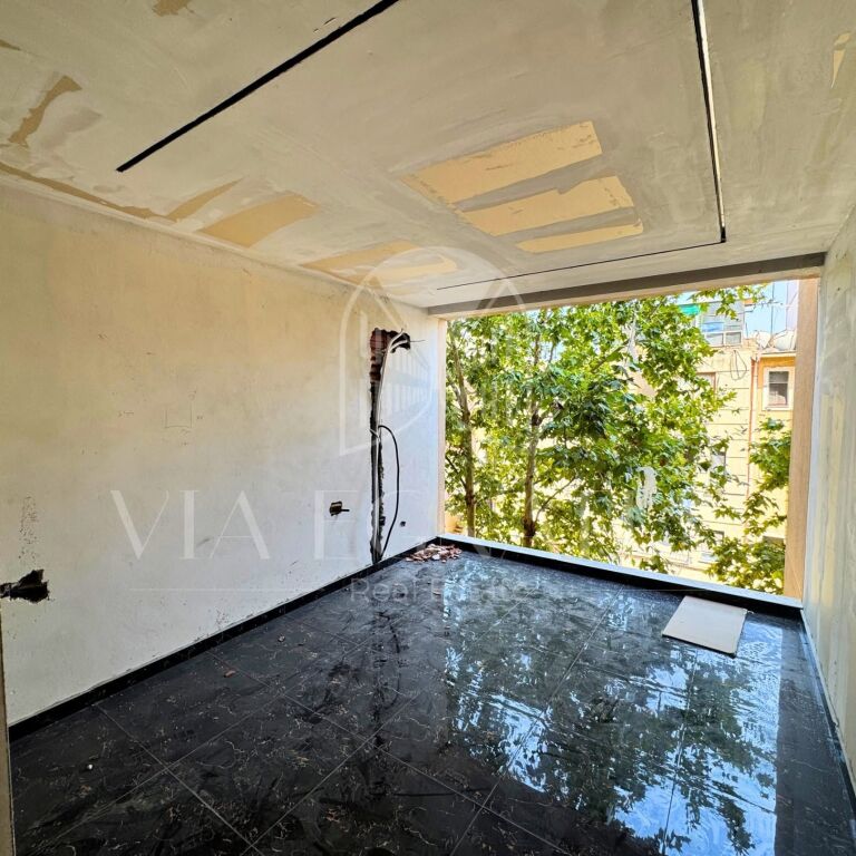 SHITET APARTAMENT 2+1, ISH PARKU SPORTIV, DURRËS