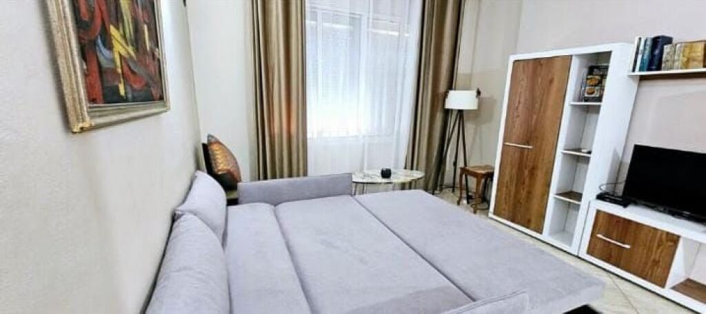 Apartment 1+1 for rent "Blloku ambasadave"