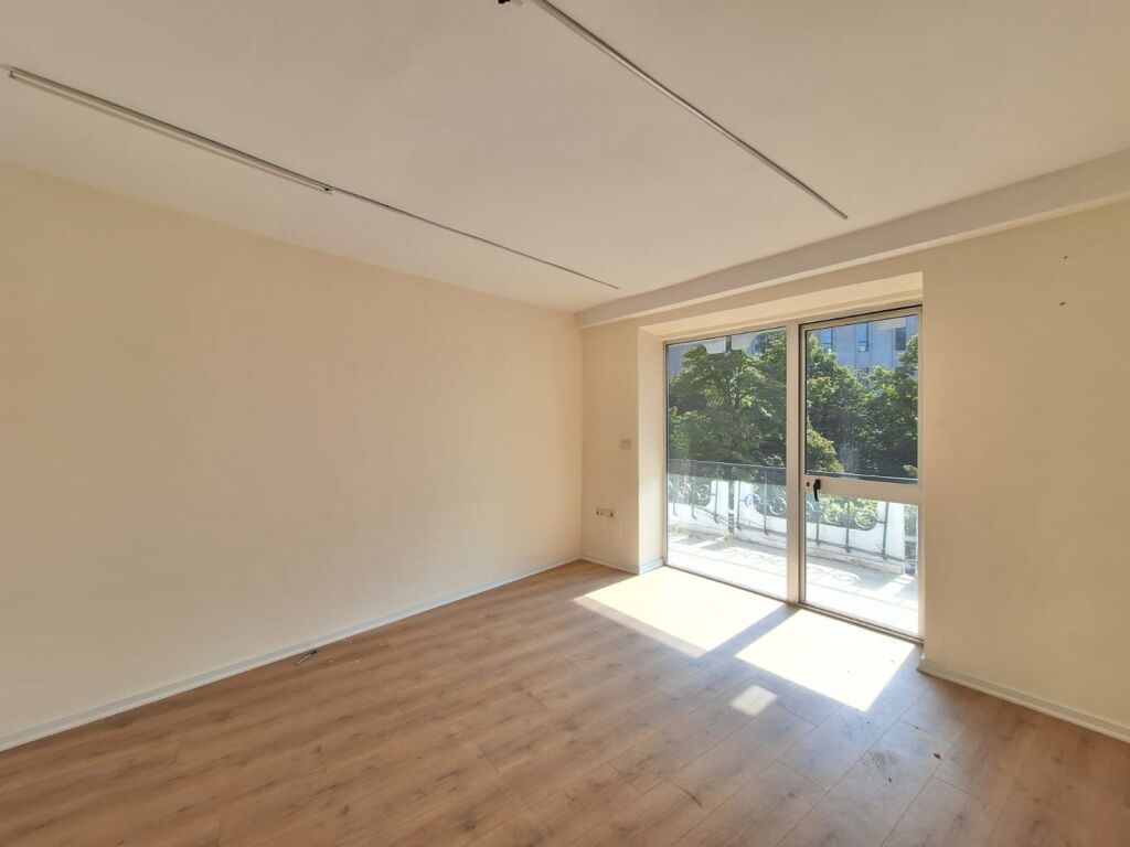 PREMISES 100 m² FOR RENT FOR OFFICES – IN THE CENTER