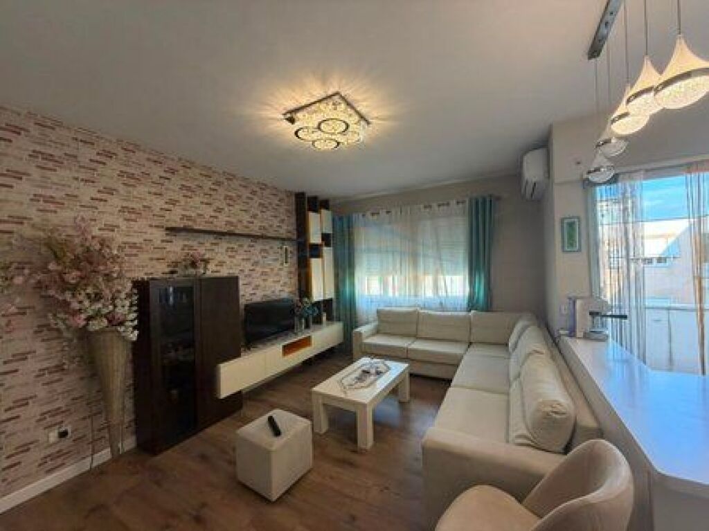 Affitto, Appartamento 2+1+2, Komuna e parisit, Kristal Center, Tirane