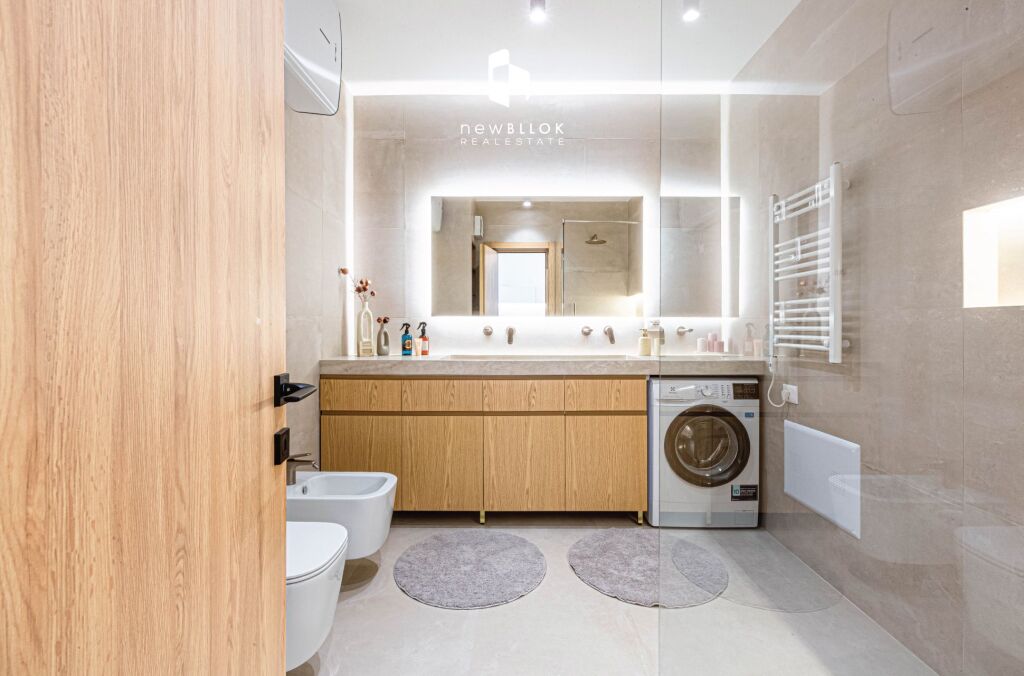 🏡ME QIRA: 1+1 PREMIUM 📍 Kopshti Zoologjik – PËRBALLË LAKE VIEW | 70 m² | 100% I ri || 850 Euro/Muaj 💥💥 PAMJE NGA LIQENI💥💥