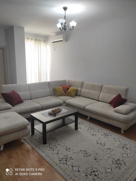 APARTAMENT ME QERA 1+1 YZBERISHT 45.000 LEKE FH-88694