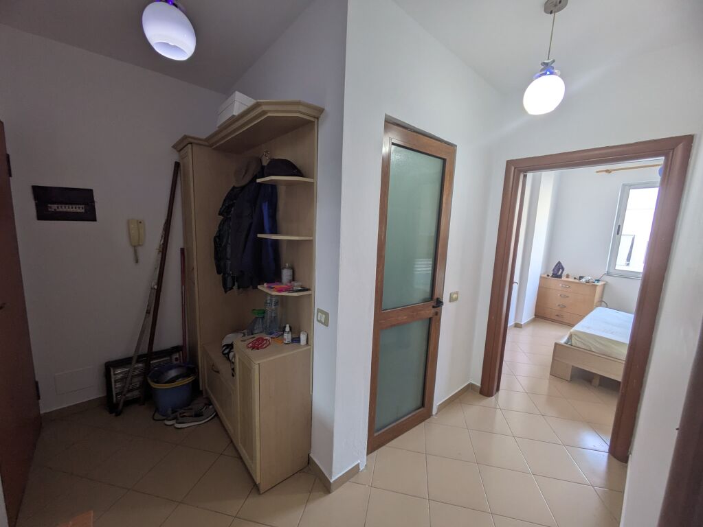 Apartament 1+1 per qera Yzberisht !