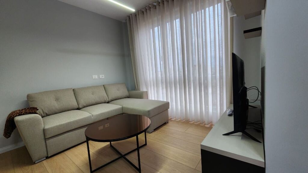 Apartament me qera 1+1 te Shkolla e Baletit