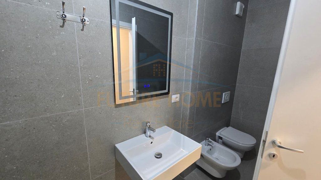 Rent, Apartment 1+1, Tirana Uptown Complex, 5 May.