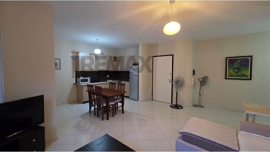 🏡 APARTAMENT 1+1 ME QIRA  UJI I FTOHTË, VLORË