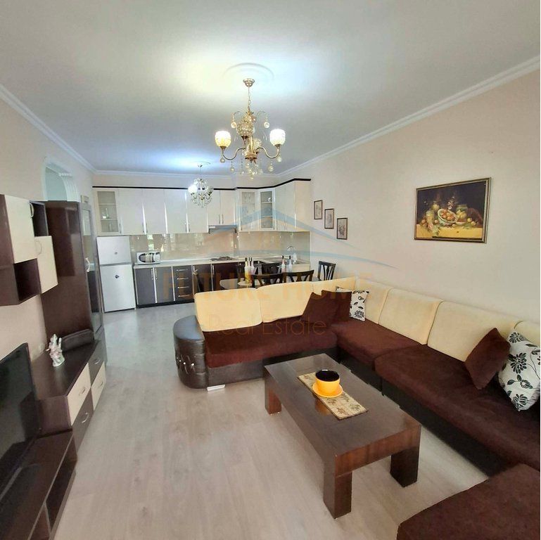 SHITET APARTAMENT 2+1 NE ASTIR