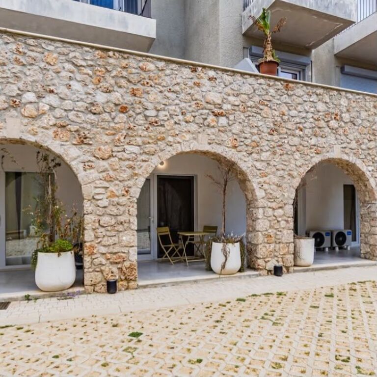 🌊 MONOLOCALE IN VENDITA – DHËRMI 🏡