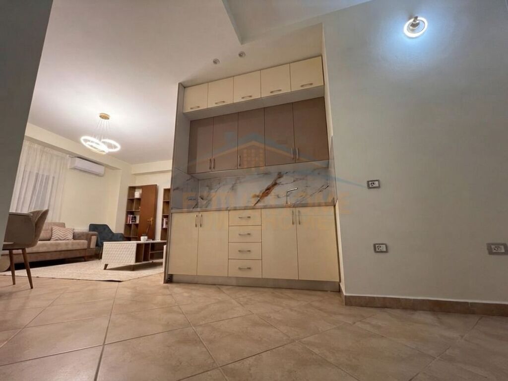 Qera, Apartament 1+1 Rruga Siri Kodra, Selvia, Tirane