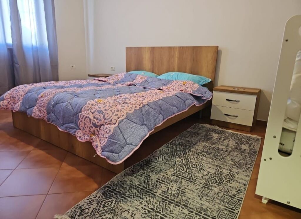 Jepet Me Qera Apartament 2+1+1 Ballkon