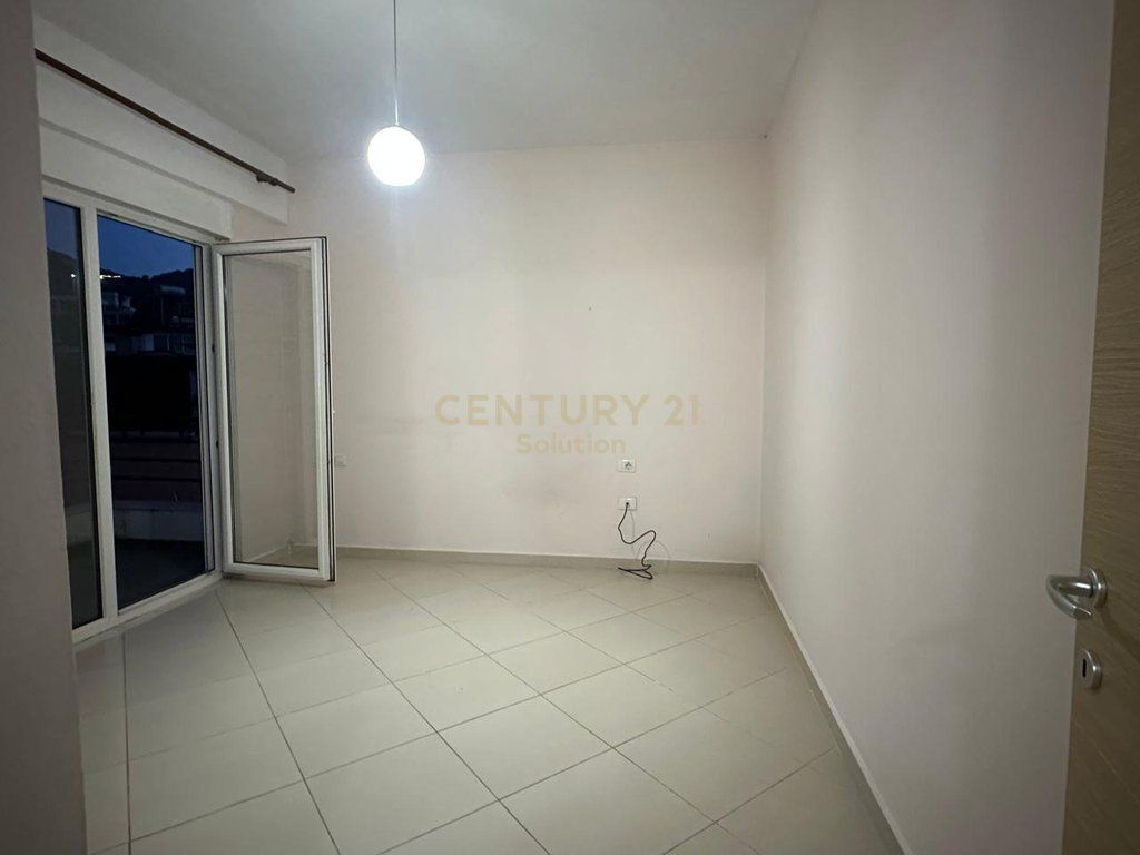 JEPET ME QIRA APARTAMENT 1+1 TE LIQENI THATE