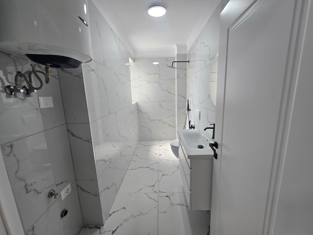 Apartament 1+1  Investuar Në Shitje Prane Medreses