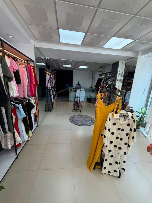 Affitto, Ambiente Commerciale,, Durazzo