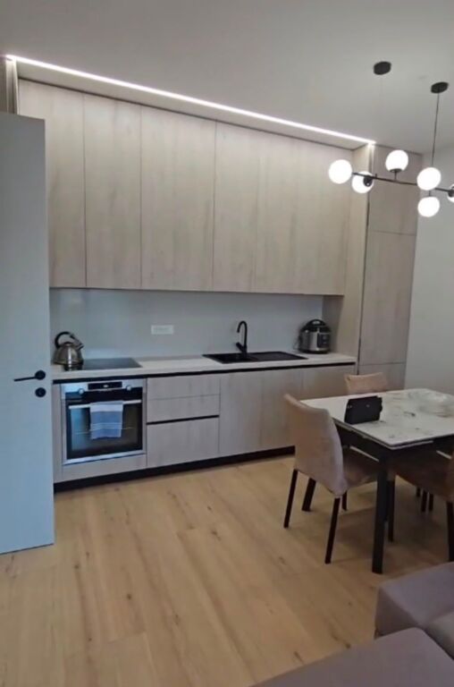 Shitet Apartament 1+1 "Liqeni i thate"