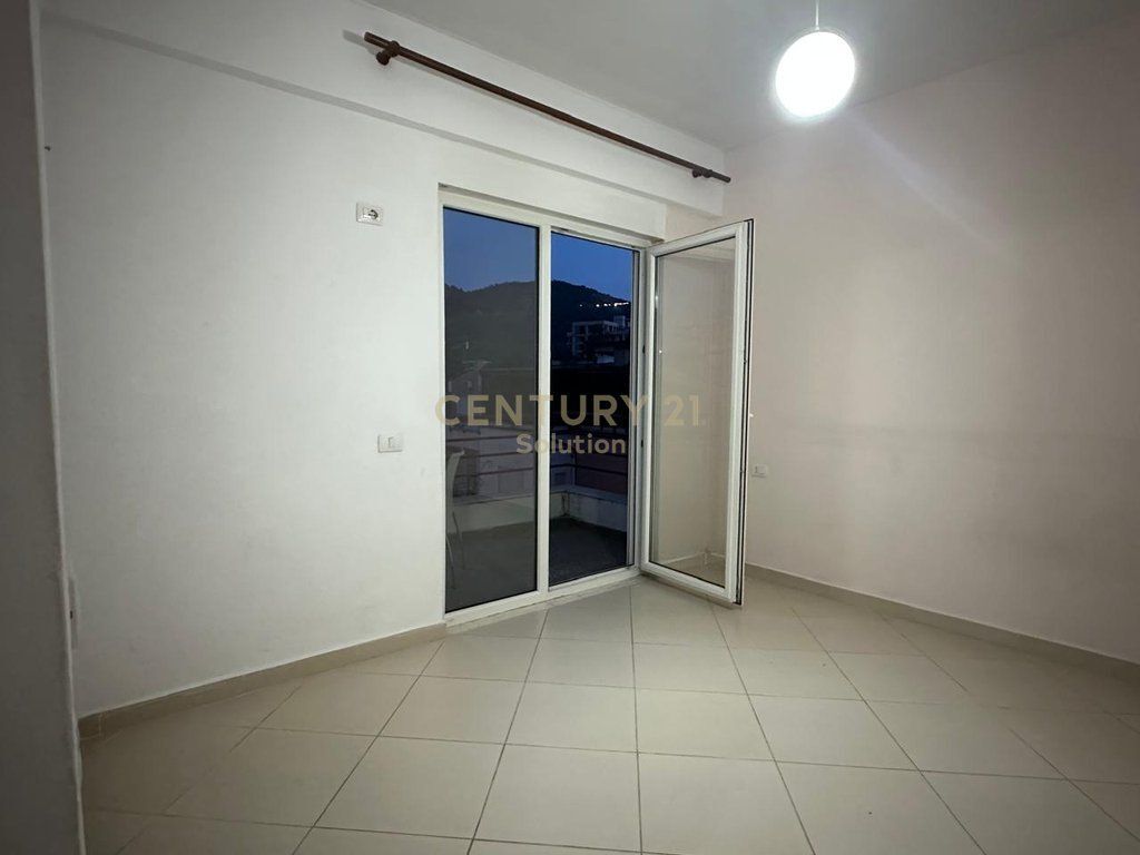 JEPET ME QIRA APARTAMENT 1+1 TE LIQENI THATE