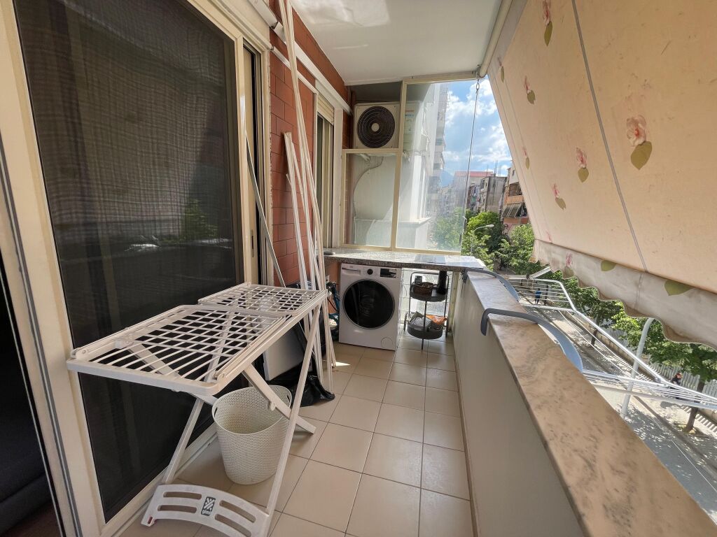 For rent 2+1 electric market