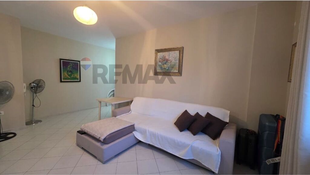 🏡 APARTAMENT 1+1 ME QIRA  UJI I FTOHTË, VLORË