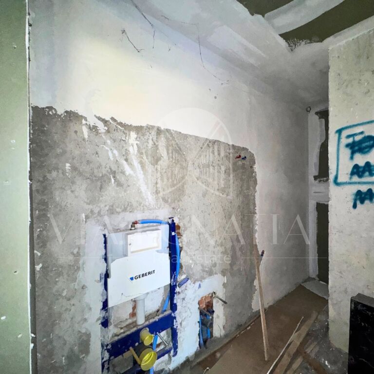 SHITET APARTAMENT 2+1, ISH PARKU SPORTIV, DURRËS