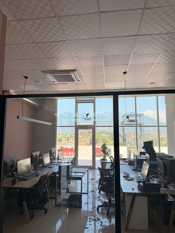 ZYRE ME QERA 240 M2 SAUK 200.000 LEKE FH-88669