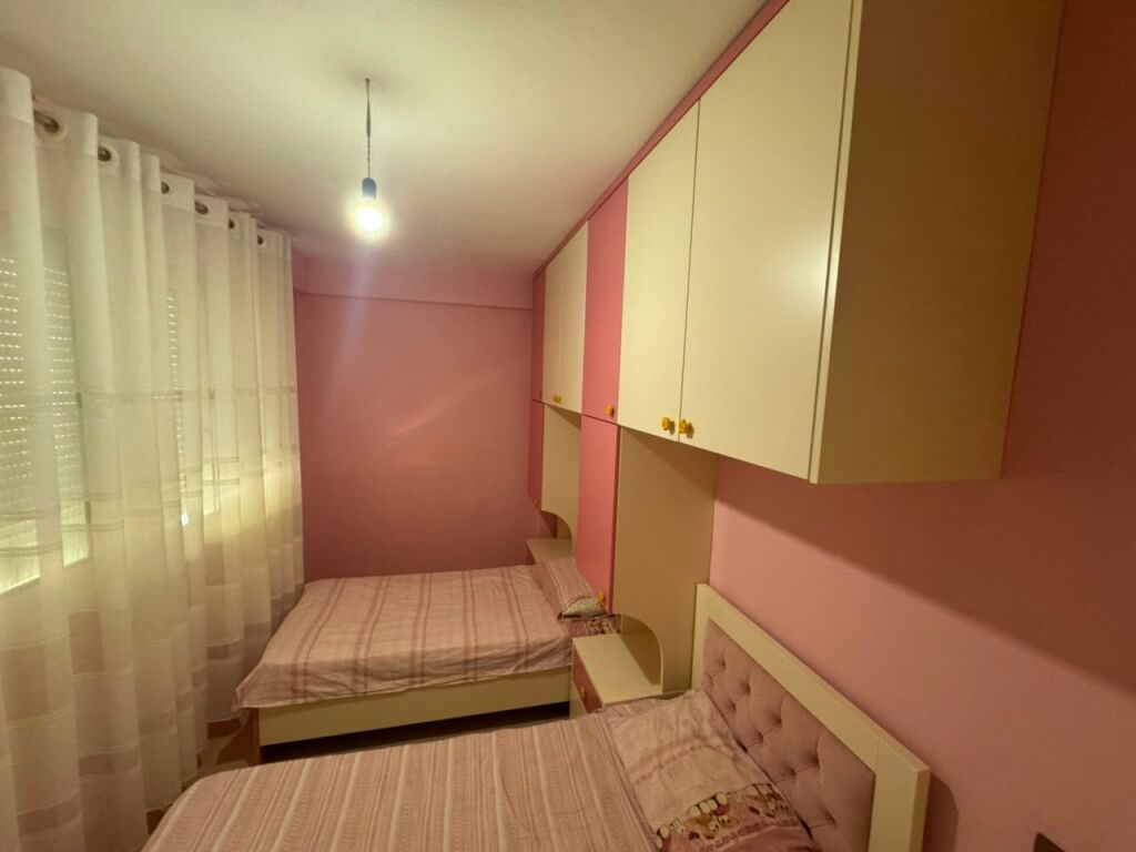 JEPET APARTAMENT  ME QERA  2+1 PLAZH HEKURUDHA