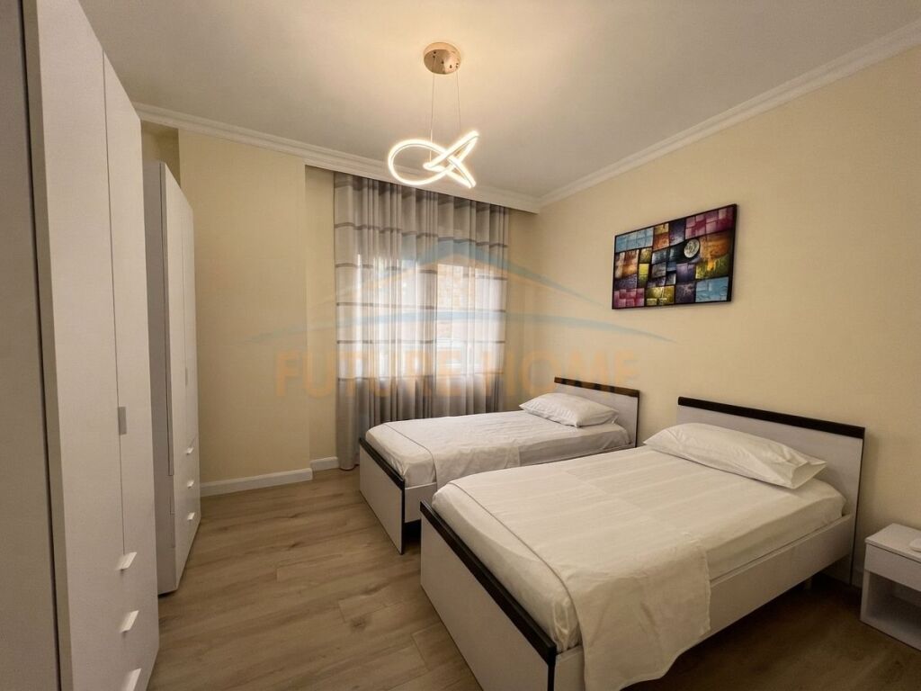 Affitto, Appartamento 2+1+3, Nuovo Mercato, Tirana.