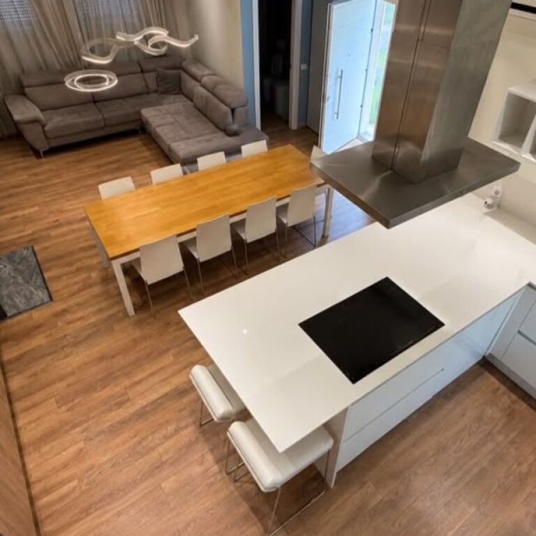 🏡 VILË ME QIRA – WHITE HOUSES | TEG ✨