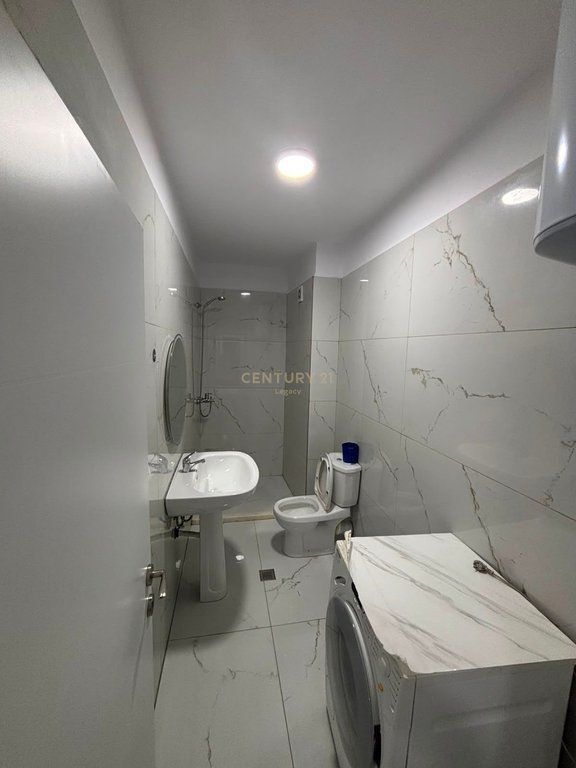 🏡 Apartment 1+1 + Veranda for Rent in Fresk