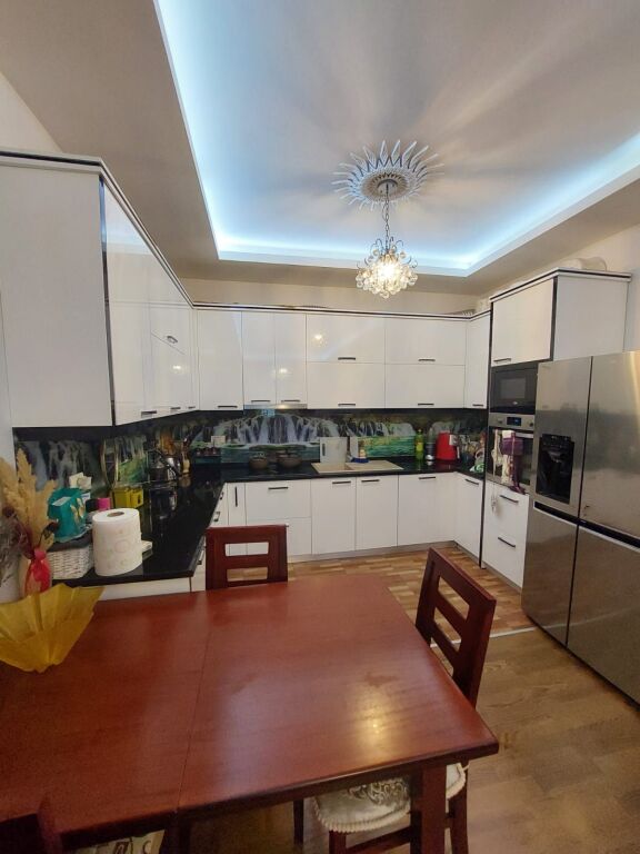Vendita | Apartament 2 + 1 | Rruga 5 Maji | 230000 €