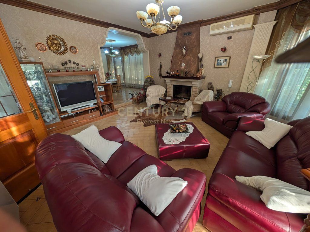 ]VILLA FOR RENT IN FRESK!!