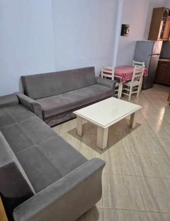 SHTEPI PRIVATE 1+1 ME QERA - KODRA E PRIFTIT, TIRANE