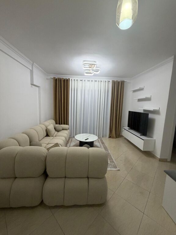 Affitto | Apartament 1 + 1 | Casa Italia | 450 €/mese