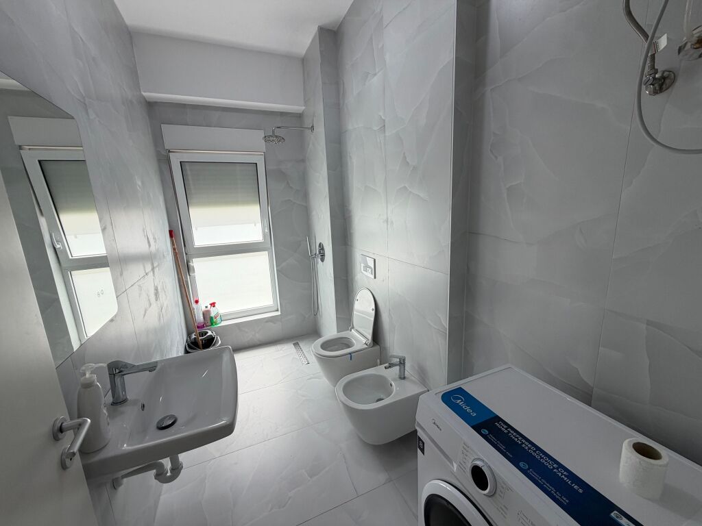 Jepet me qera Apartament 1+1 Ali Demi Kompleksi Kaimi
