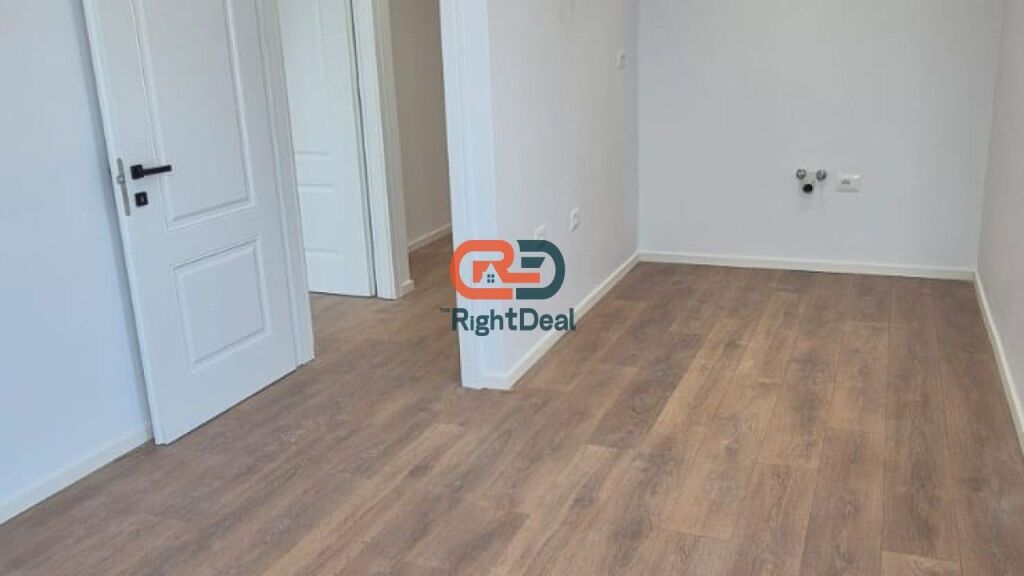 At the Former Last Station of New Tirana, Super 1+1 Apartment for Sale, Ideal for Living and Investment!!!