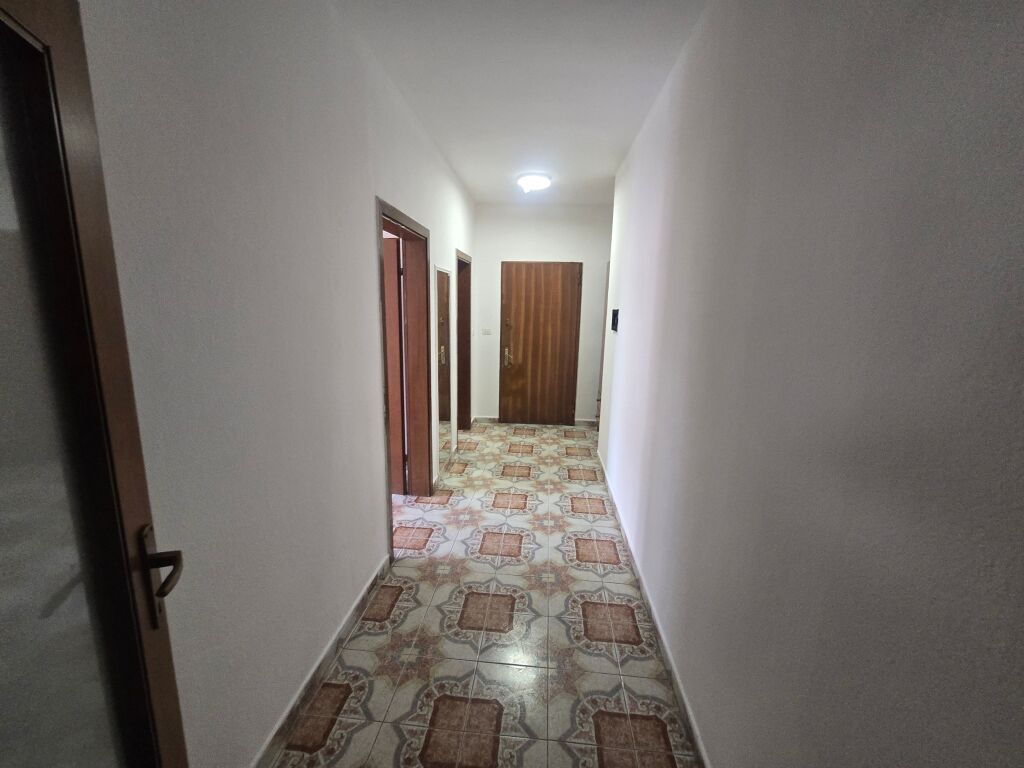 Apartment 1+1+2 balconies For Rent near Medreseja
