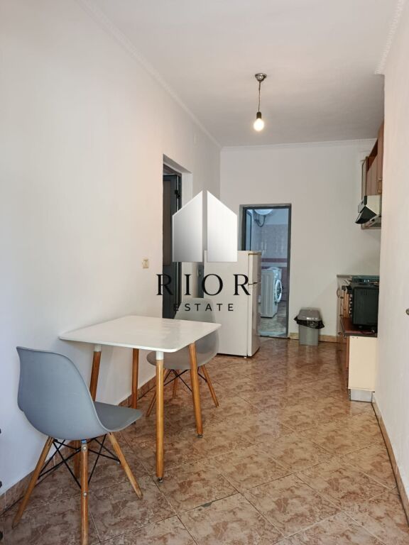Qera | Shtepi Private | 1 + 1| Ali Demi | 350 €/Muaj