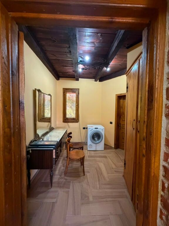 Qera | Vilë 3 kateshe | Ndroq | 2500 €/muaj