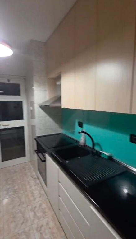 Via Dritan Hoxha, Complesso Karavan, appartamento in affitto, 2+1+2+parcheggio, 85.000 Leke