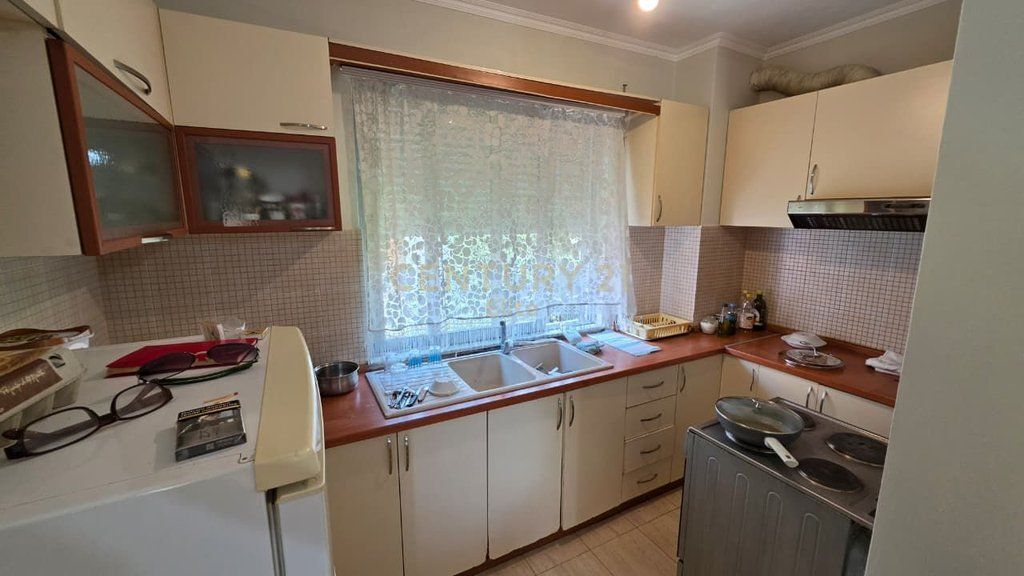 Appartamento 2+1 in affitto nella zona di Fresku, Tirana