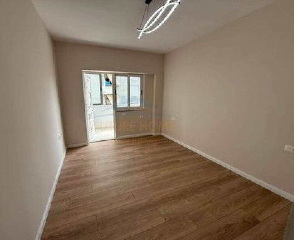 In vendita, Appartamento 1+1, Don Bosko, Tirane