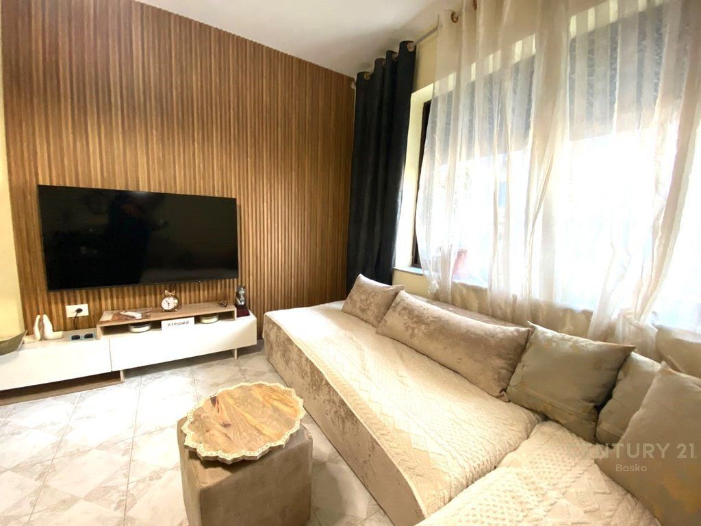 JEPET ME QERA APARTAMENT 1+1 Laprake! 500 € /Muaj 50,000 Lekë /Muaj