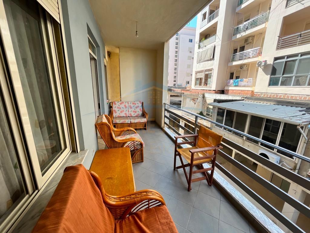 Rent, Apartment 2+1. Railway Beach, Durres