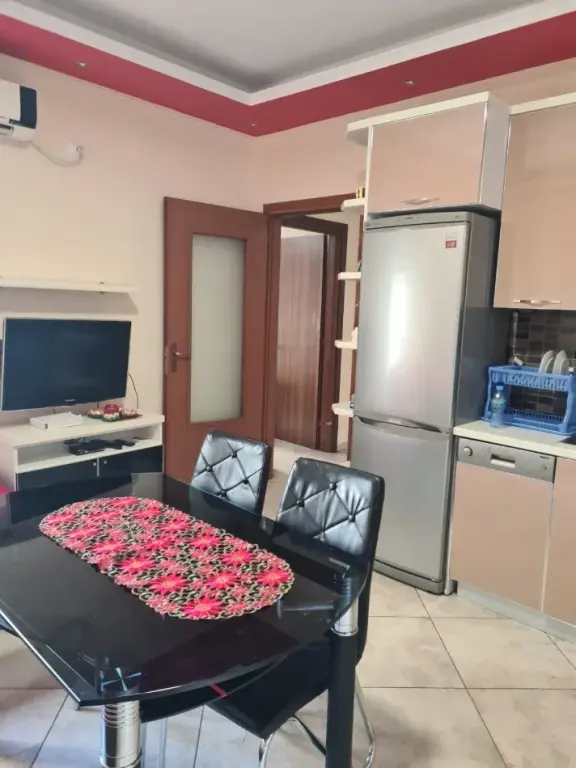 Rent | Apartament 2 + 1 | Liqeni i Thatë | 700 €/month