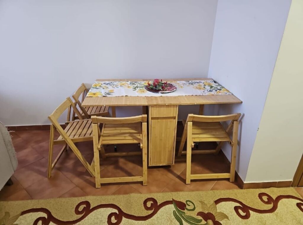 Jepet Me Qera Apartament 2+1+1 Ballkon